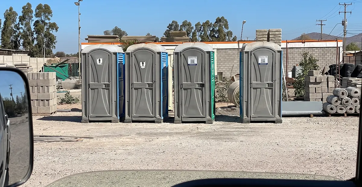 Baños químicos de Quimalva instalados en terreno